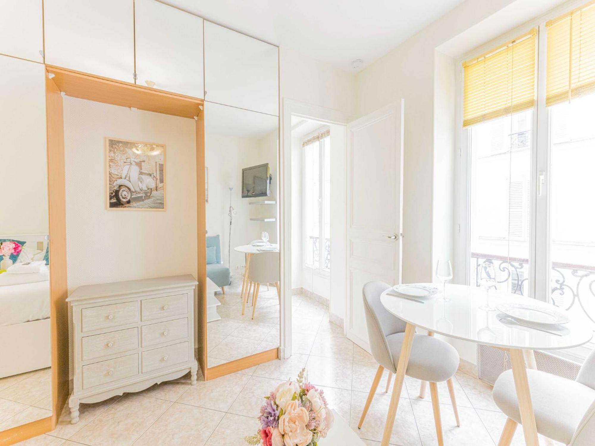 Cosy Studio For Two Tour Eiffel Champs De Mars Paris Dış mekan fotoğraf